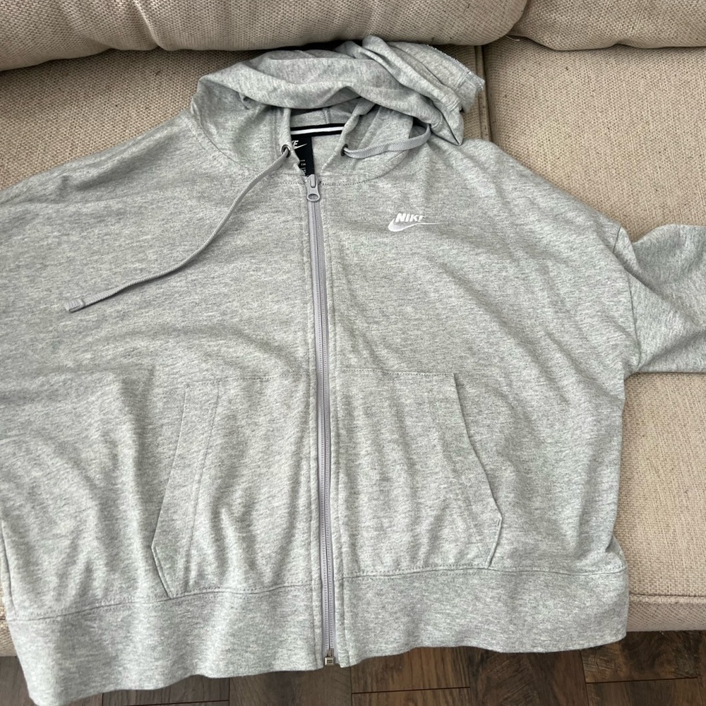nike zip up jacket